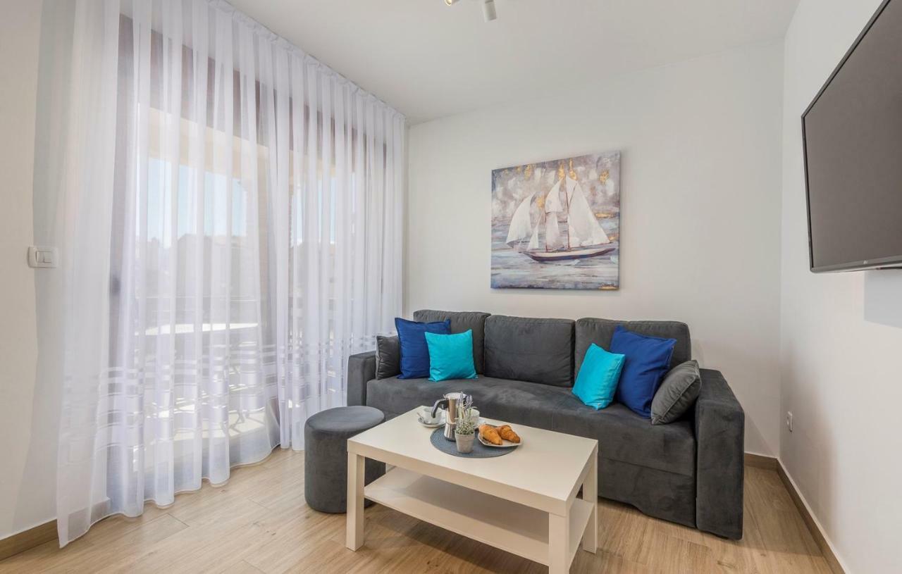 Apartments Hana In 푼타나 외부 사진