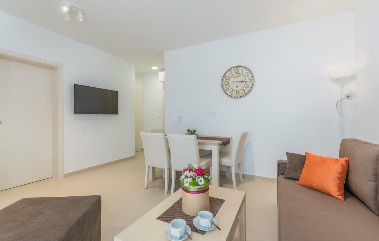 Apartments Hana In 푼타나 외부 사진